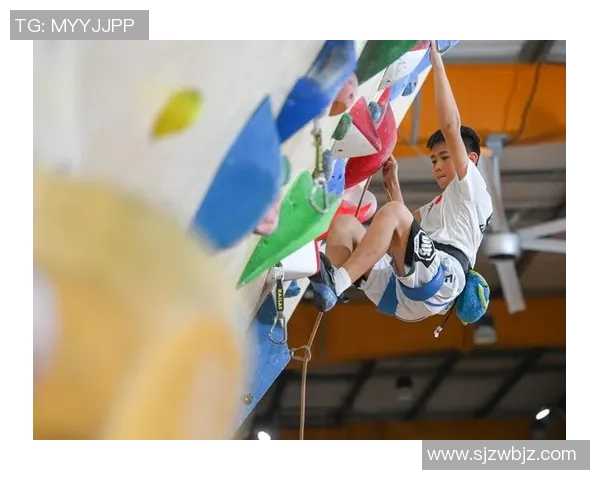 深圳攀岩队与北京攀岩队赛后复盘分析团队配合与战术执行的关键因素